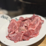 羊肉炭火焼 肉汁屋 - 