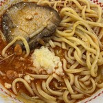 スガキヤ - ニンニク投入