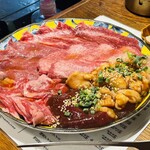 ジャストミート 大名店 - 赤白盛り