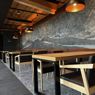 熊本旅行の食事に◎全席予約制・落ち着いた個室とカウンター