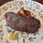 クインテット - メインのお肉さん。