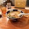 支那麺 はしご 本店