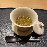 ひがしやま 司 - 自家製干し松茸、渡り蟹の茶碗蒸し
