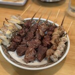 豊田屋 - とりなんこつ　かしら　はつ　たん
　　　　　　　　レバ　しろ　イカとんび