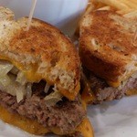 CJ's New York Style Delicatessen - PattyMeltアップ