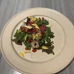 GRIGLIA Pagina - 秋野菜とキヌアのサラダ　ザクロの甘みがアクセント