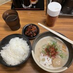 老虎苑 - とんがらしはマスト