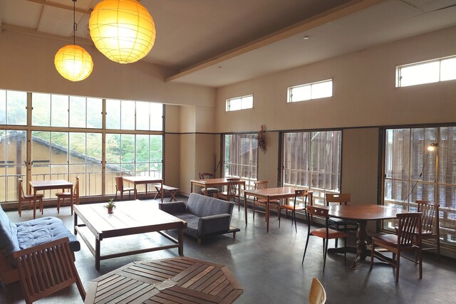 Wakakusa Yama Palette photo 4