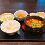 春東秀里 - サービスランチＡセット麻婆豆腐