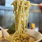 麺や 虎 - ちぢれ太麺に変更しましたぁ〜
