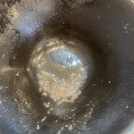 IKEMEN - 完飲完食(๑˃̵ᴗ˂̵)و  丼底には煮干し･節の残骸や肉片？