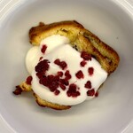 エピセ - ガトーマロン。 なんと旨そうな響き。 でも、想像できない。 どんなの？ と思ってたら、こんな感じ。 これは旨そう。