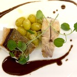 エピセ - 香川産カンパチのムニエル。 さすが大型の魚だけあって皮目も厚く、実も厚い。 ガルニチュールはギンナン。 おもしろい組み合わせです。