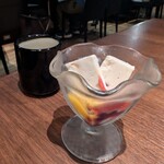 和牛焼肉やくにく 徹 - 