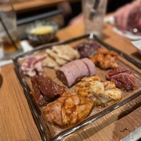 YAKINIKU BON'S - 
