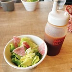 レストラン本陣 - セットのサラダとドレッシング