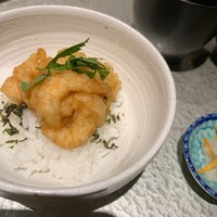 天冨良 麻布よこ田 新宿別邸 - 芝海老のかき揚げ丼