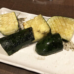 肉山 - 2．ズッキーニの炭火焼き