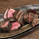 肉山 - 9．北海道産赤牛の内モモ