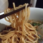 Ramen Yoshi - ストレート麺