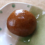 みつお万寿 - 料理写真:黒糖まんじゅう　￥８３