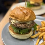 Lantern burger & steak - 