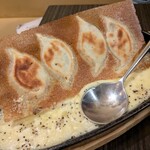 羽根付き餃子とイタリアンのお店 ベンヴェヌート - 