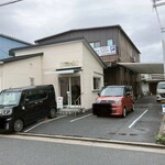 ももちゃんのおかきせんべい - 工業地帯の中にあるんだけど、よぉ流行ってましたね！