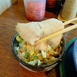 博多とんこつ 天神旗 - ヘタレ丼でチャーシュー巻き食い