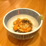 いざかや しん - 非常にクオリティの高い上質な塩水ウニでした(o^^o)