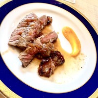 マルシェダイニング「ネン」 - その場で焼いてくれるステーキ！