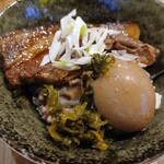 美 - セットの魯肉飯です。あら？何か足らなくね？と思われた方。ハイ、苦手なパクチーはm(__)m