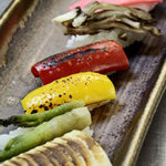 ゆの宿 かいり - 四季それぞれの旬の素材で目の前でお造りする旬菜握りは季節によって様々！