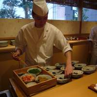 じき 宮ざわ - 一番目の、お皿の準備