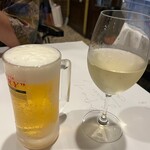 シェ・トト - 生、白