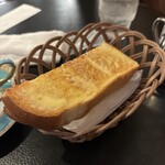 珈蔵 - モーニングのパン