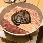 鳥料理 有明 - 軍鶏味噌すき焼き