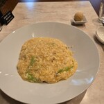 中国料理 獅子房 - 上海蟹味噌入り 卵白と蟹肉のあんかけ炒飯とごま団子