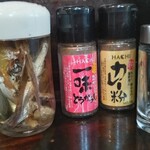 濃麺 海月 - 卓上調味料