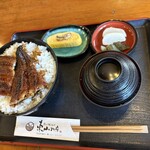 炭火焼うなぎ 東山物産 - 