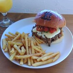 HARVEST HAMBURGER - 料理写真: