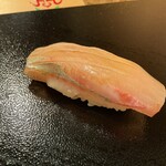 すし 良月 - カンパチ