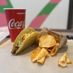 TACO BELL - 料理写真:ビーフタコスセット　