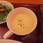 KITCHEN Kobeya - ｢Kobeyaハヤシライス｣のスープ