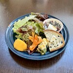 バルバルキッチンアメリ - いつも間違いなく美味しいランチサラダ