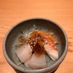 すしやのたい悟 - 毛蟹 帆立貝 青柳貝 土佐酢ジュレ掛けでーす。②