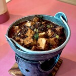 台湾四川料理 東華楼 - 四川風鉄鍋麻婆豆腐　¥1,300