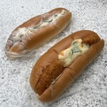 パン・ムラカミ - チキンサラダ 260円、サーモンポテト 260円