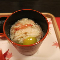 料理屋 真砂茶寮 - 先付　鱧の紅葉餡　ズワイ蟹、銀杏