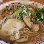 東一 - 料理写真:ダシ中華大盛り